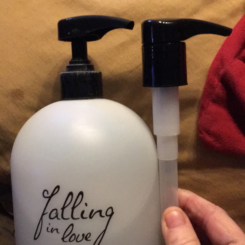 Wen/Philosophy 64oz pumps. 2 total